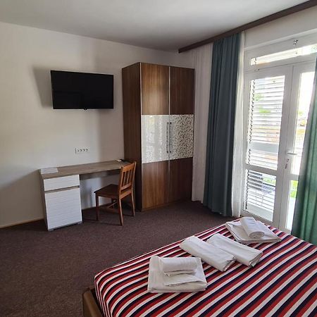 Studio Apartment Boksic Mlini Kültér fotó