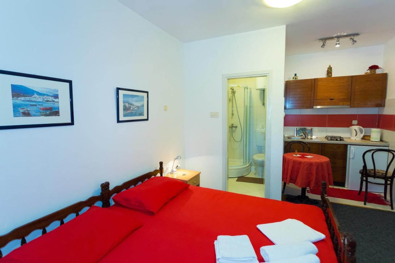 Studio Apartment Boksic Mlini Kültér fotó