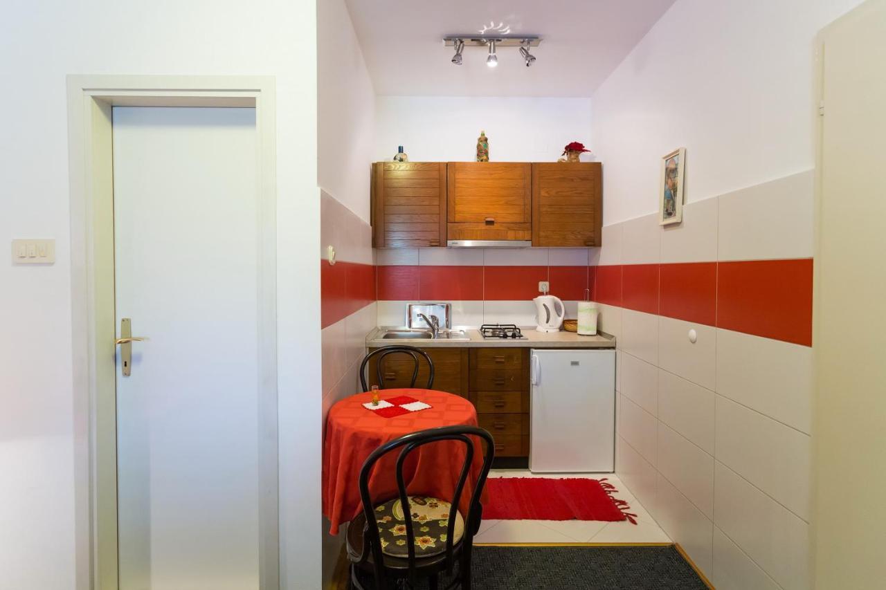 Studio Apartment Boksic Mlini Kültér fotó